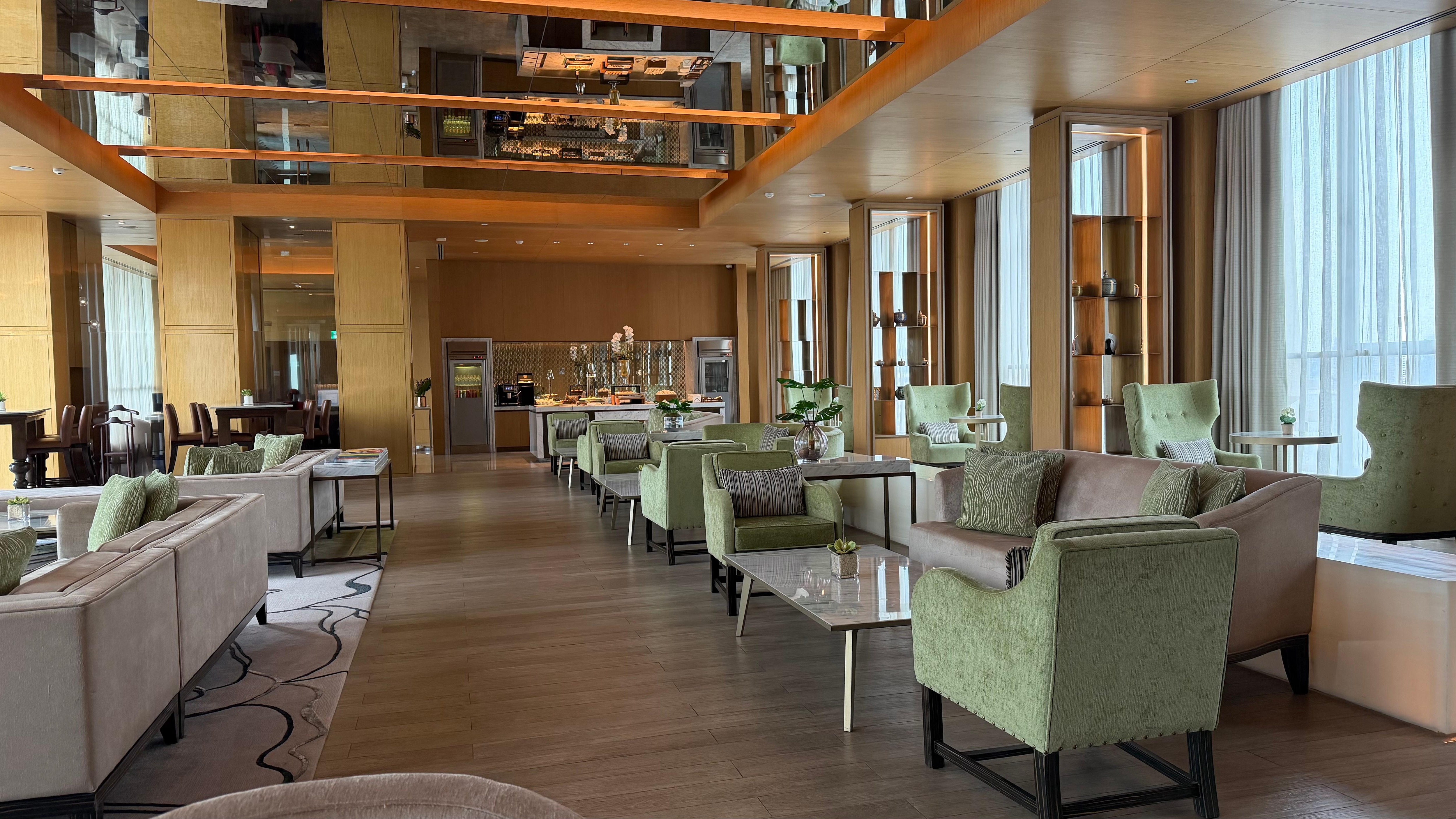 The 18th Floor Club Lounge at the Lancaster Bangkok