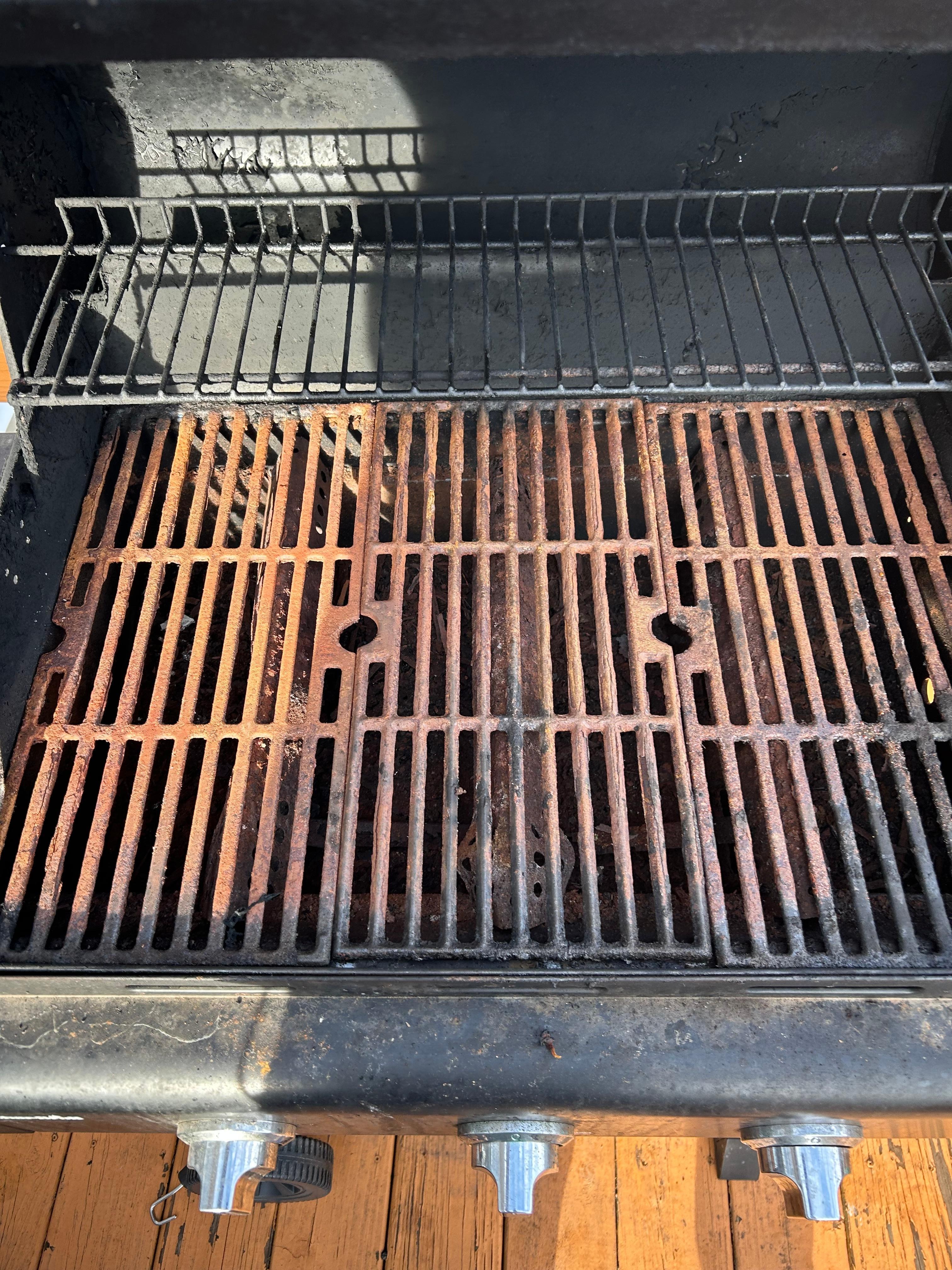 Grill was not usable. Took steaks etc but wasn’t able to use 