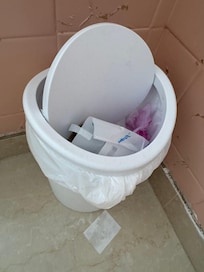 Papelera del baño