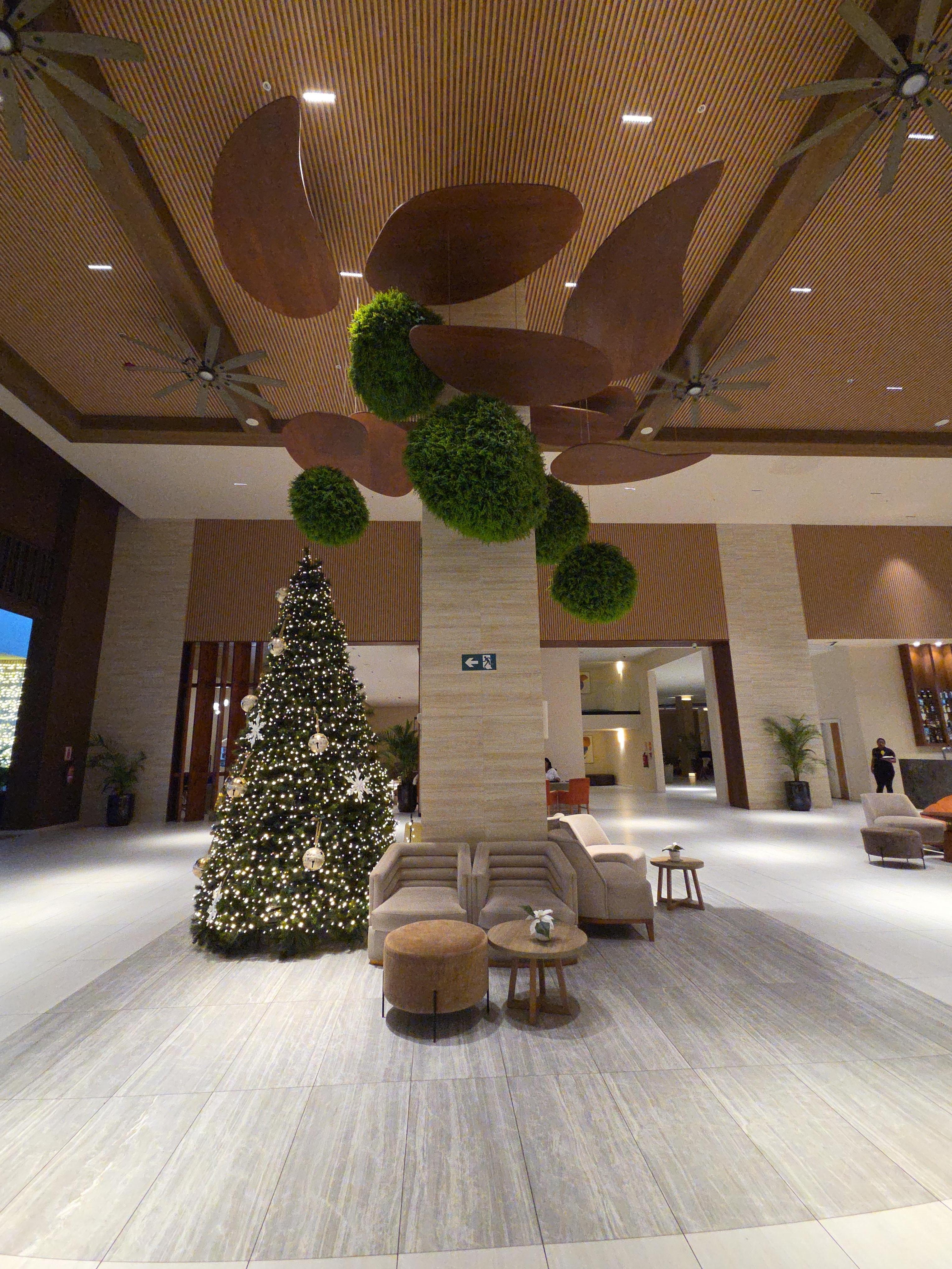 Recepción amplia y moderna