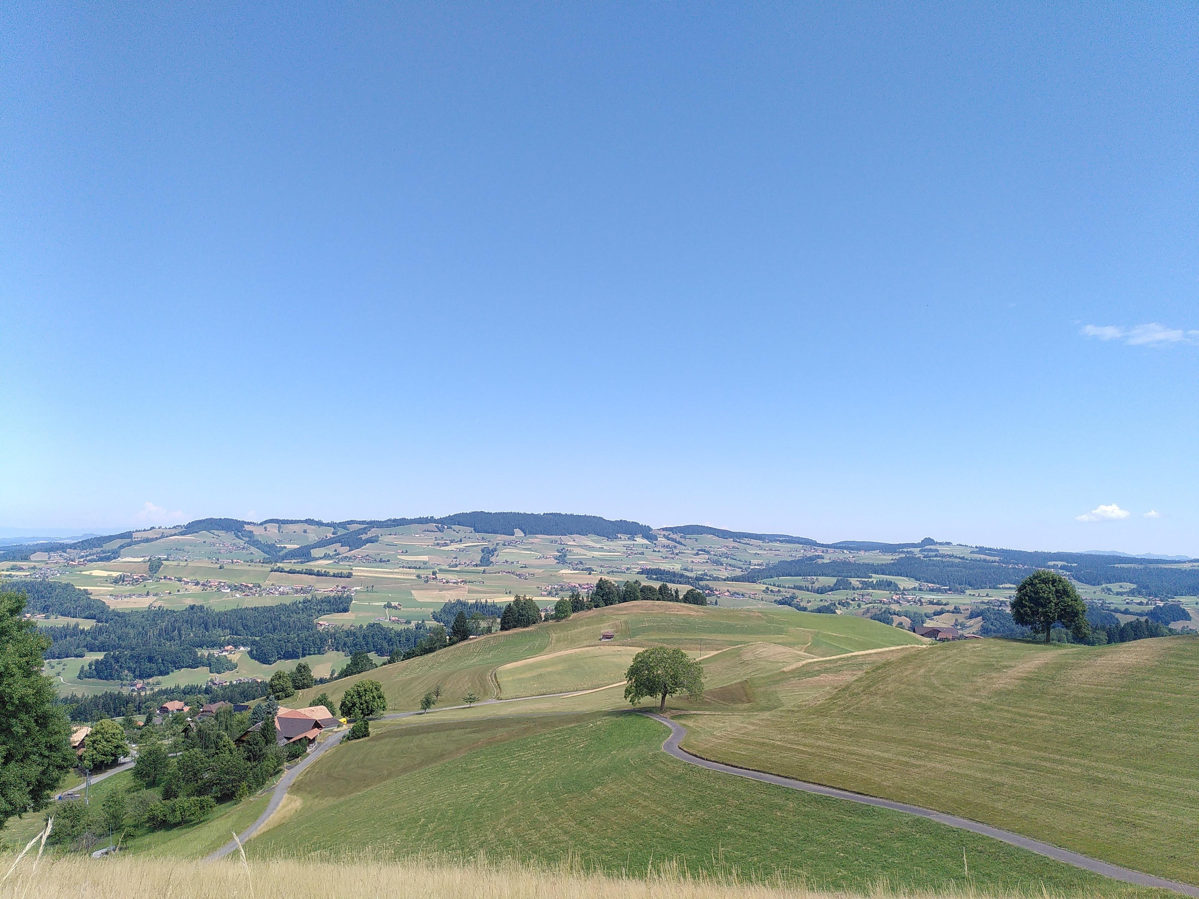 Vue à 15mn à pied du logement Im Bergli
