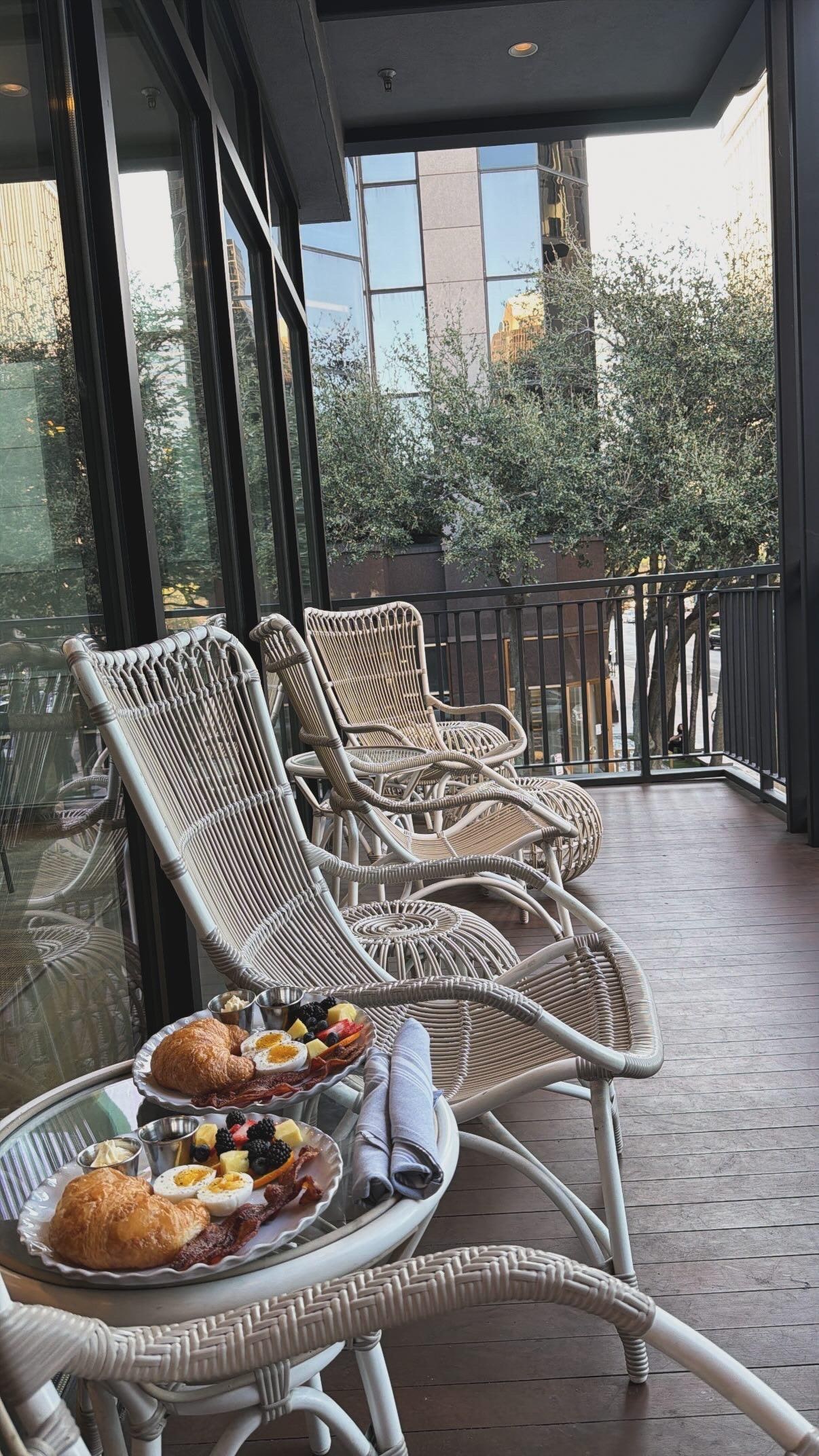 Complementary breakfast 