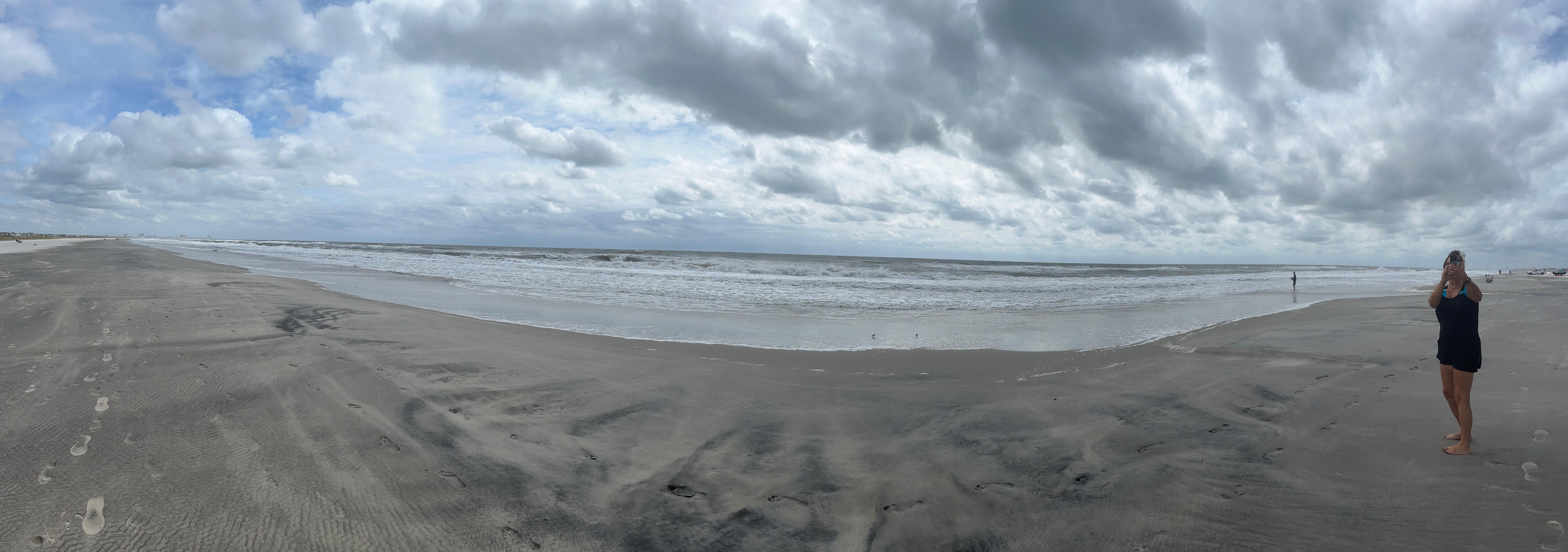 Panoramic view of the beach f2 blocks from the house.