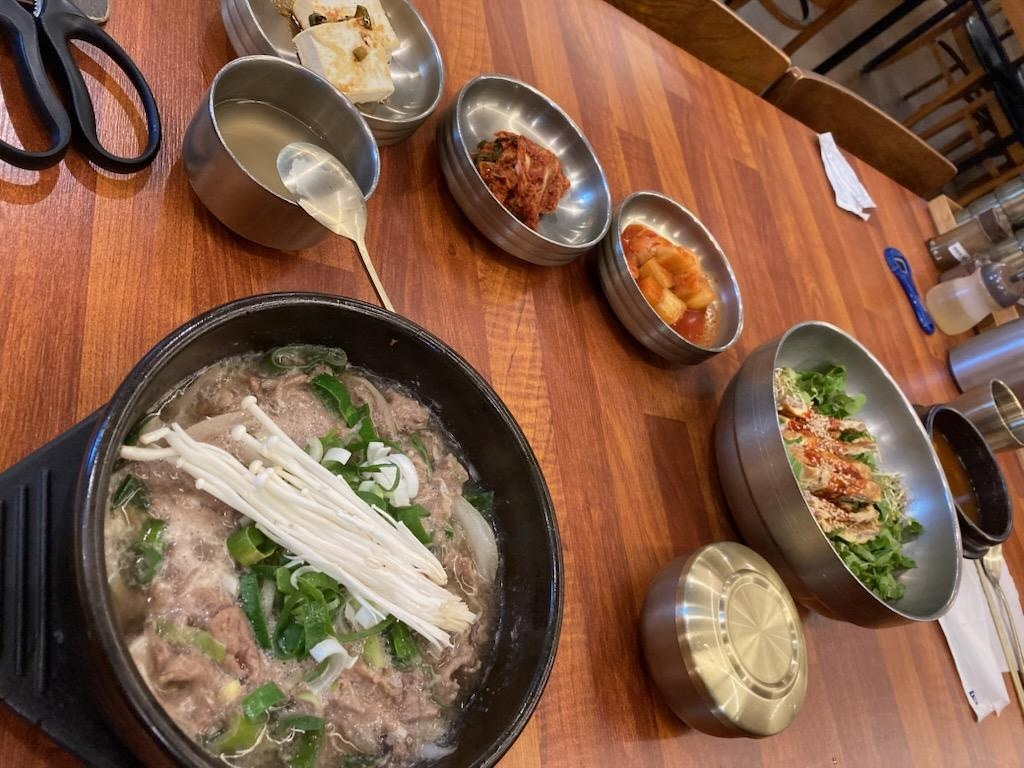 ホテル近くの韓国料理店