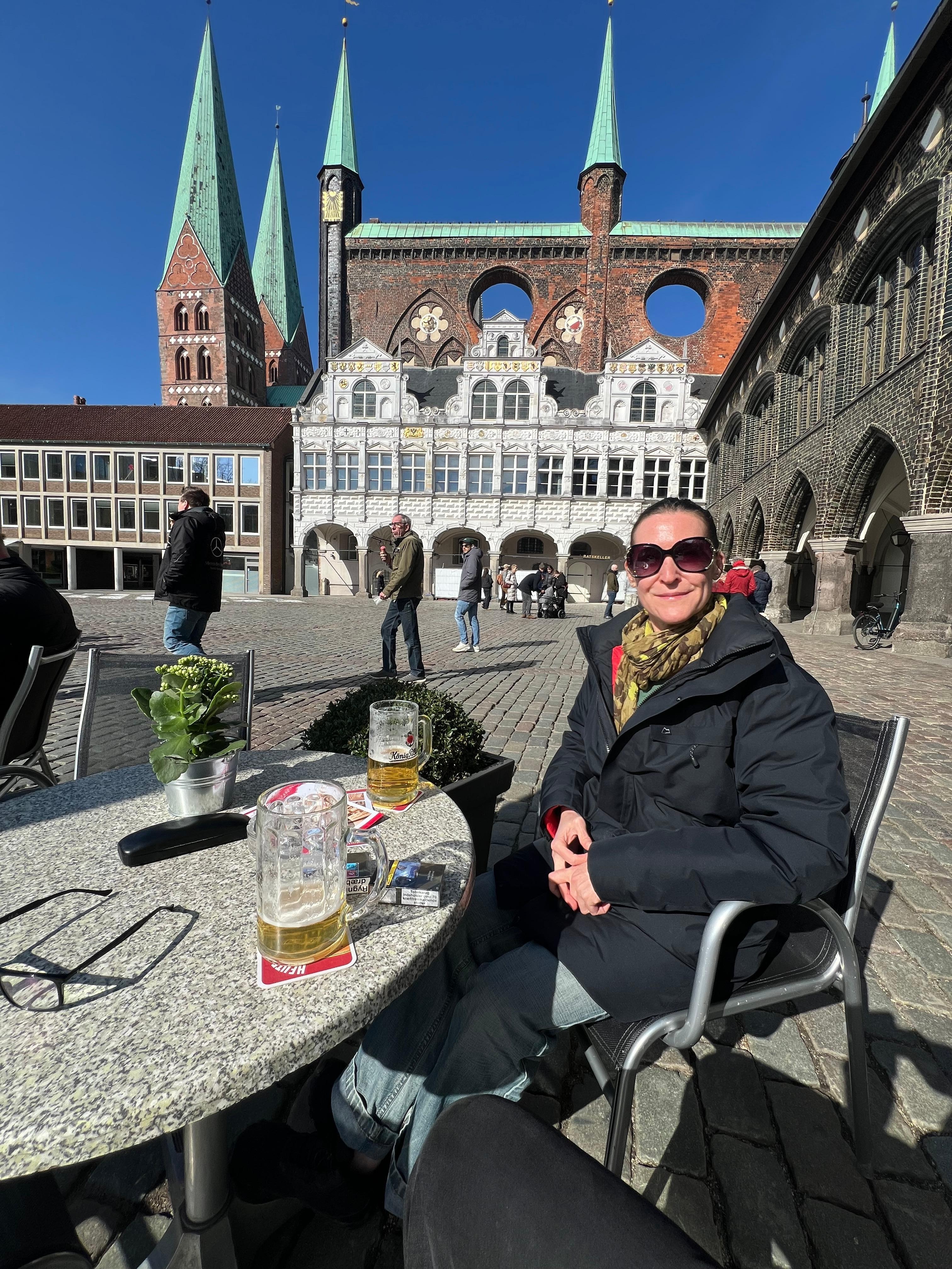 Fin markedsplass rett ved hotellet