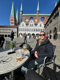 Fin markedsplass rett ved hotellet