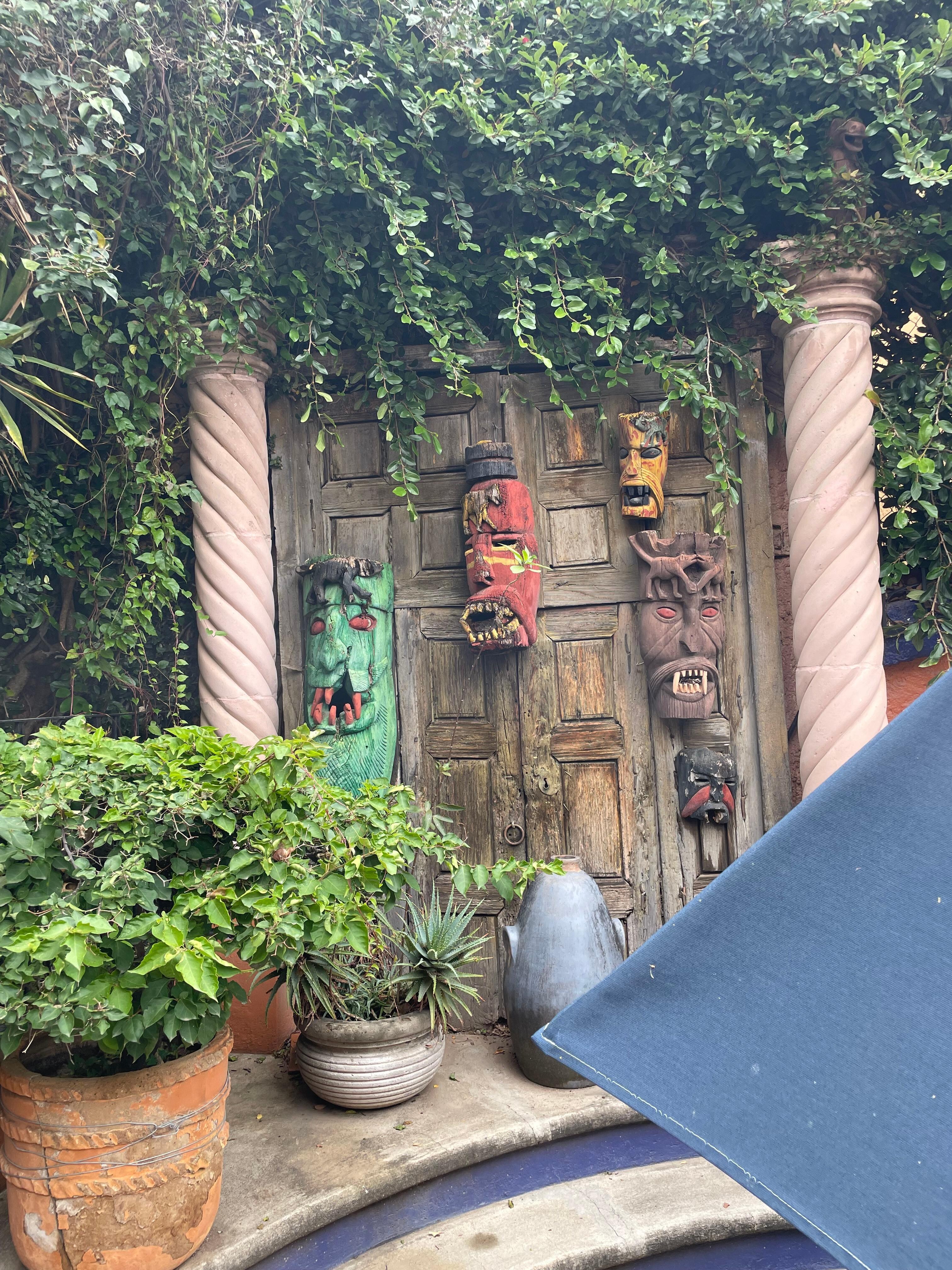 Interesting artwork inside and out. Descriptions are in the house notebook.