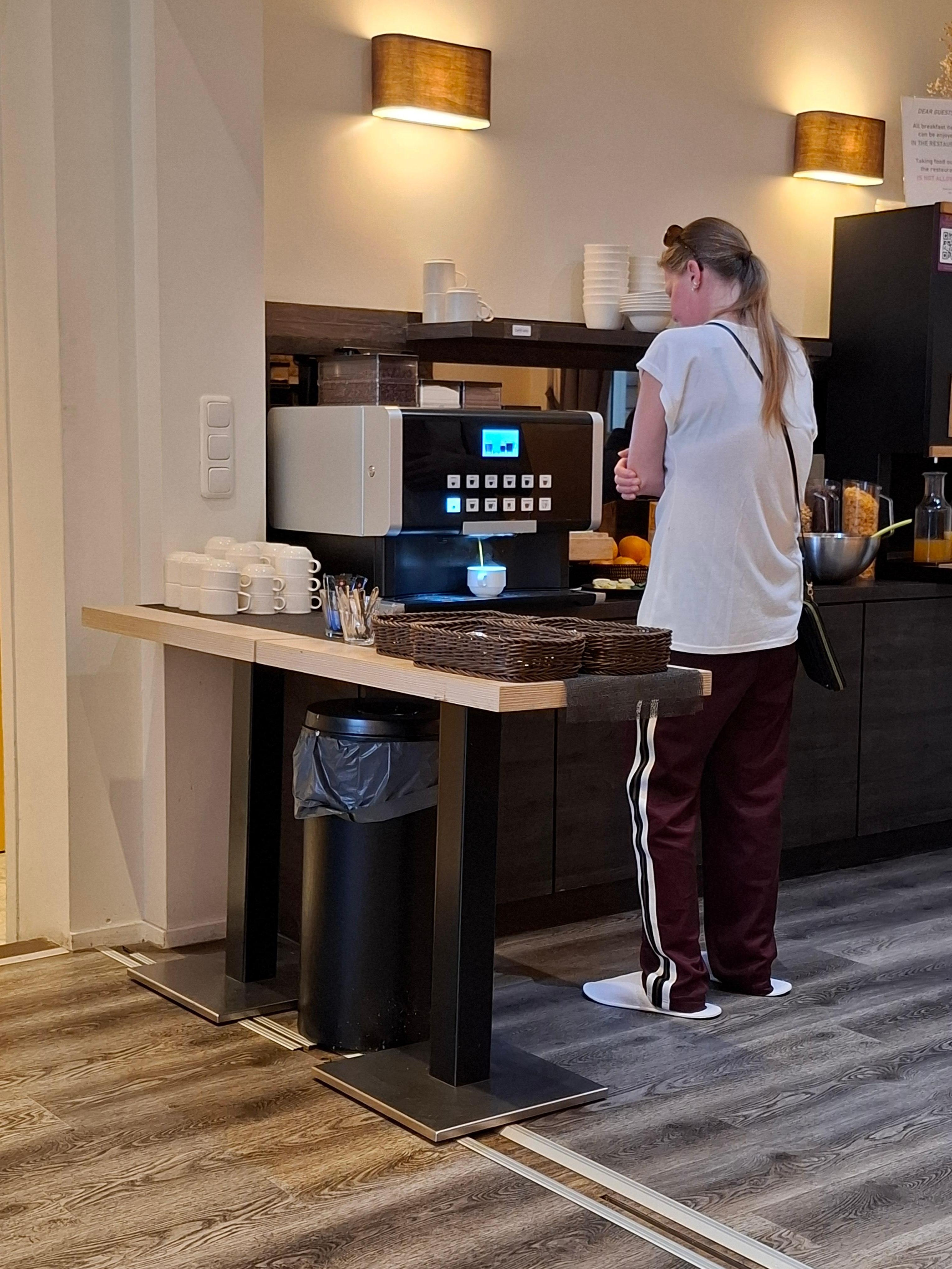 Breakfast bar