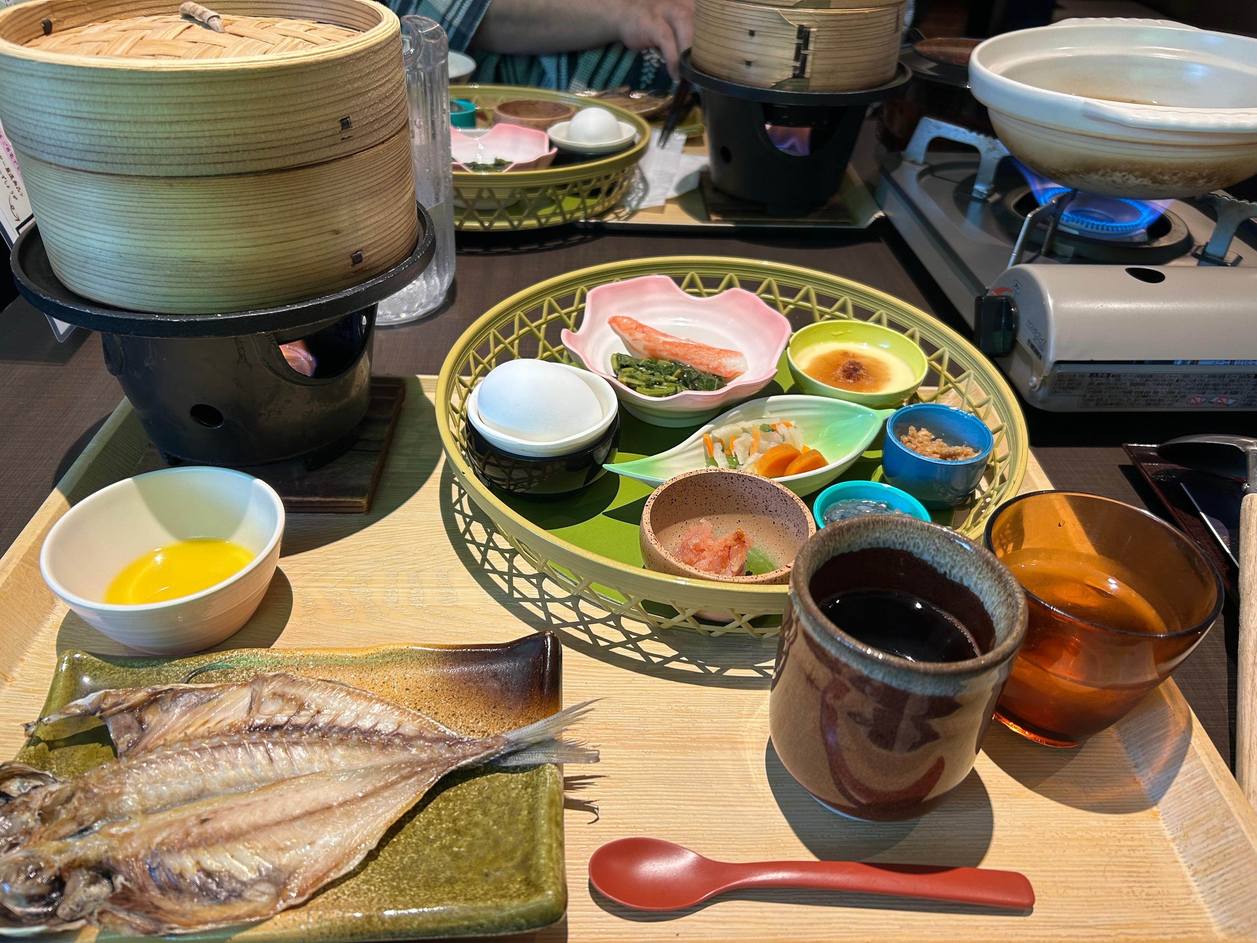 朝食