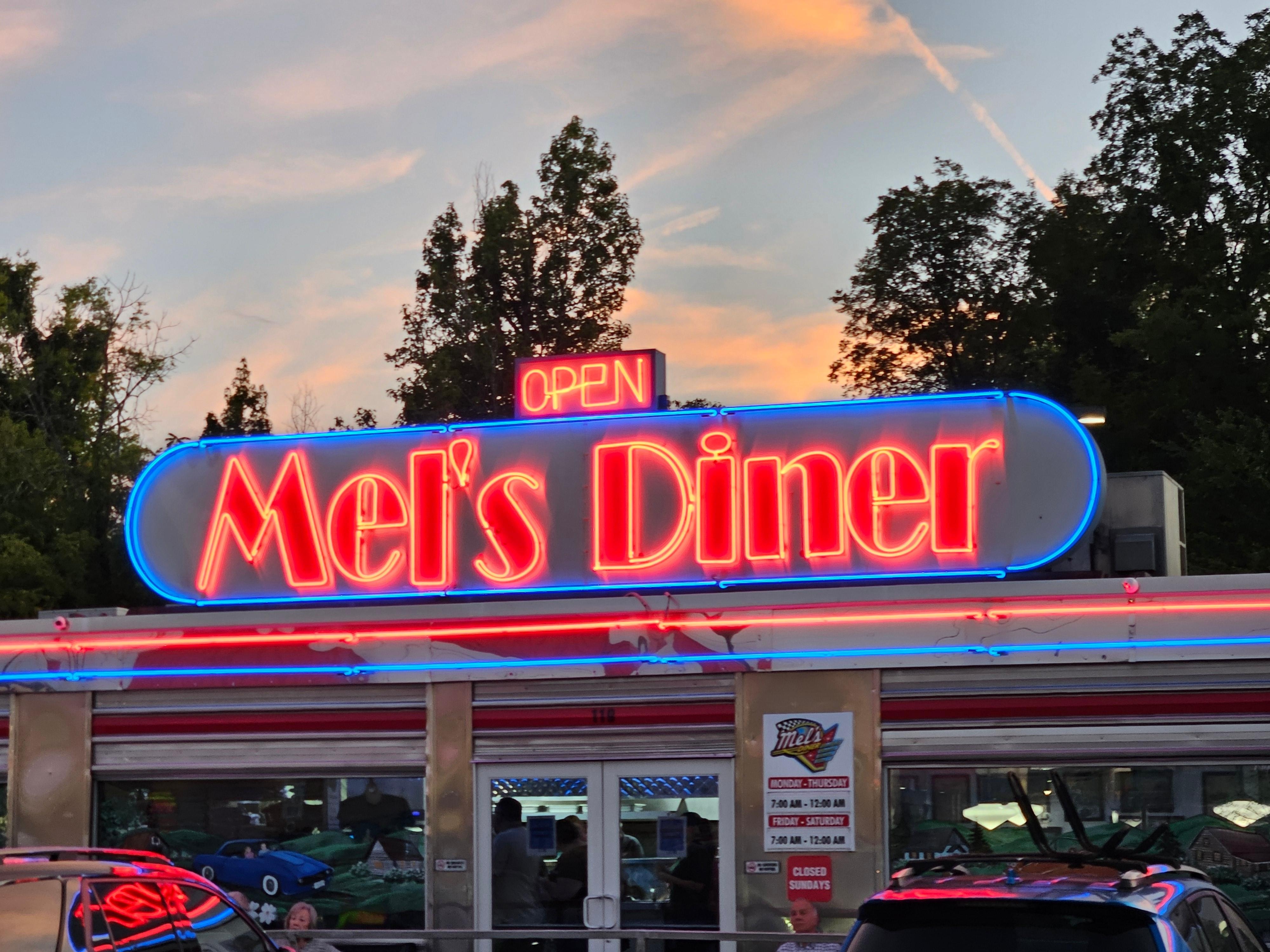 Great place to eat! Very close by with fast and friendly service!