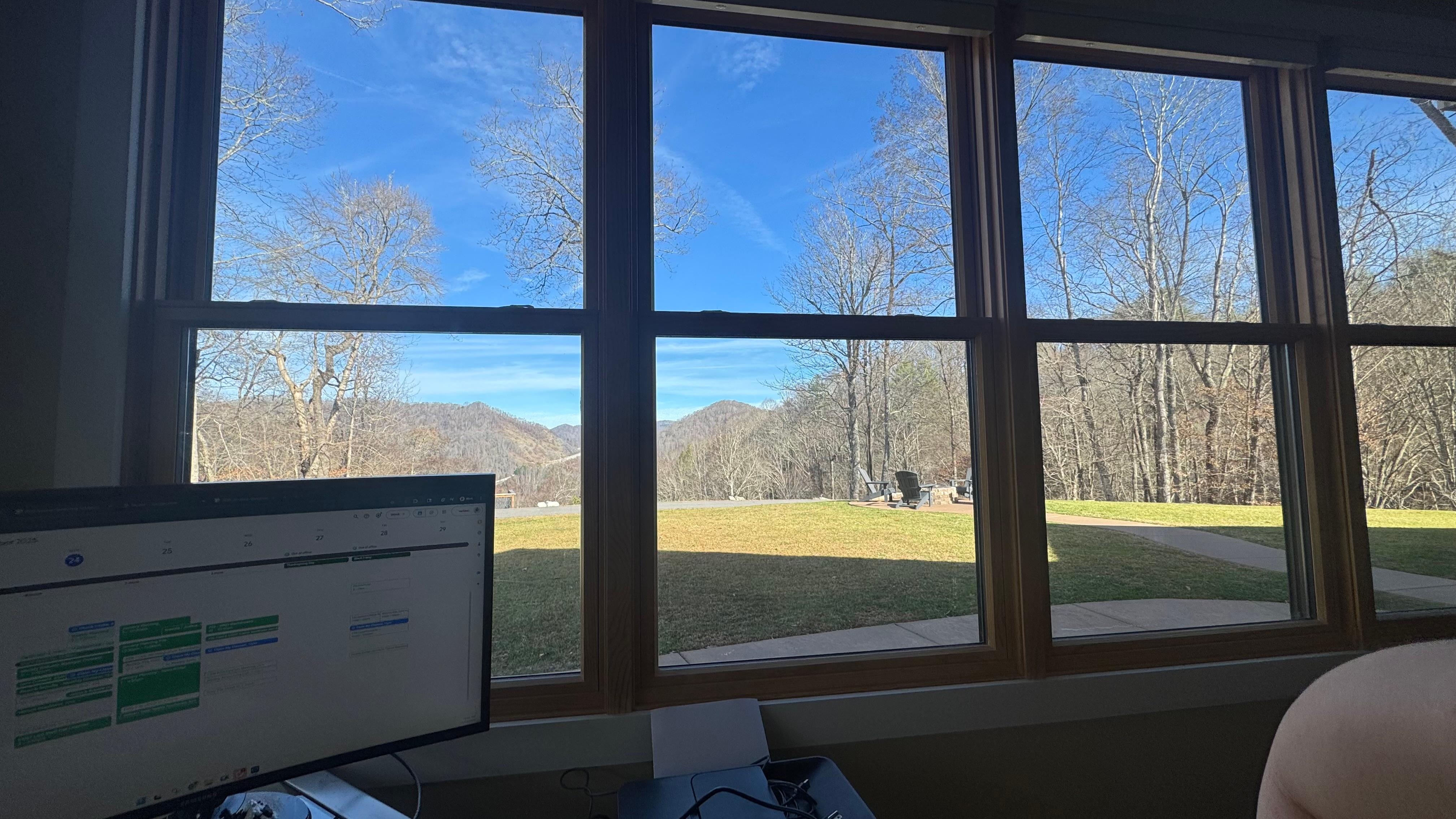 Great workspace if you have to log on and get some work done!