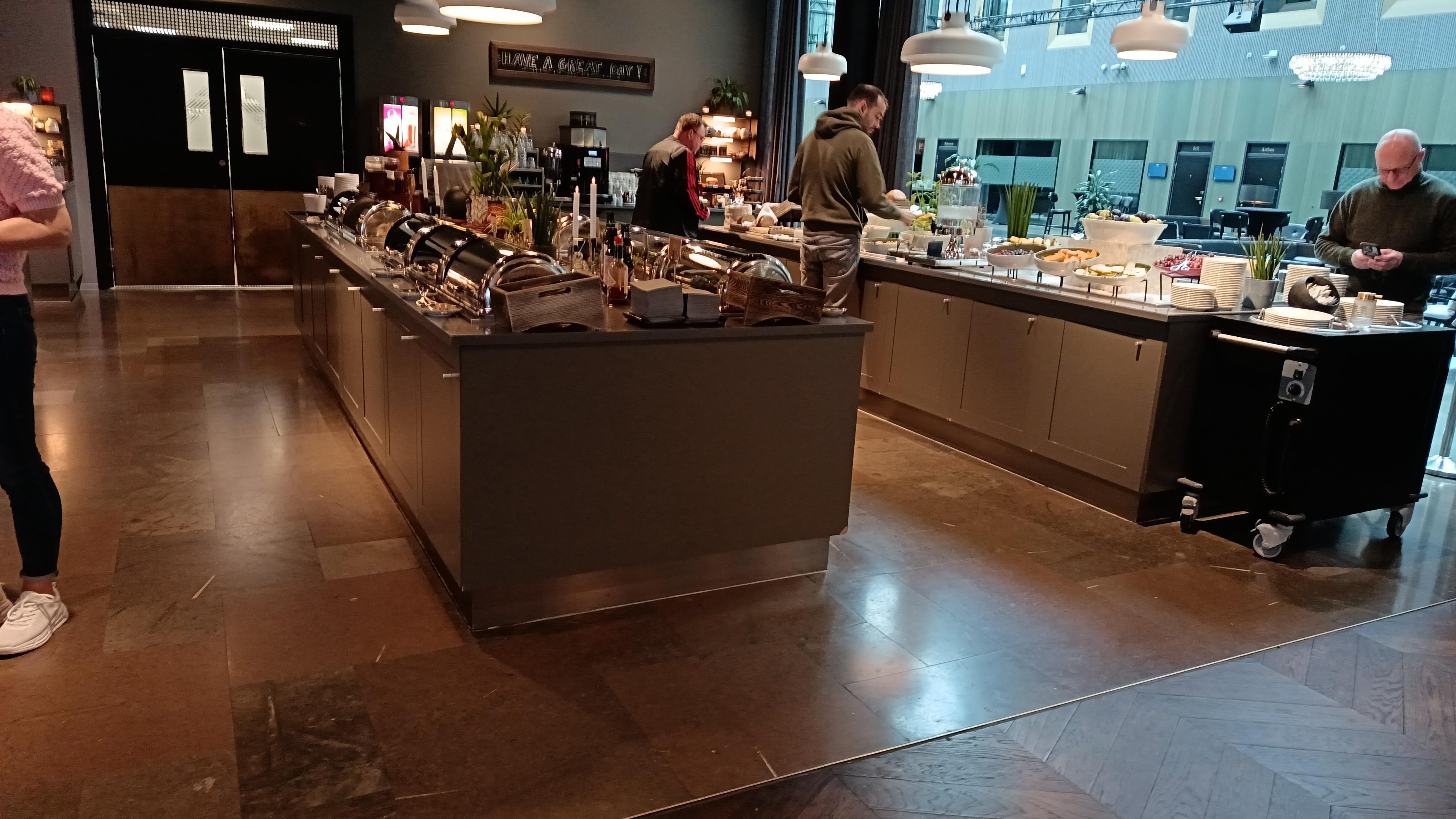 Good breakfast selection. 