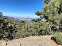 Day trip to Tehachapi and a hike up Tehachapi Mountain trail. Afterward we had an awesome lunch at Petra’s Mediteranean restaurant in downtown Tehachapi