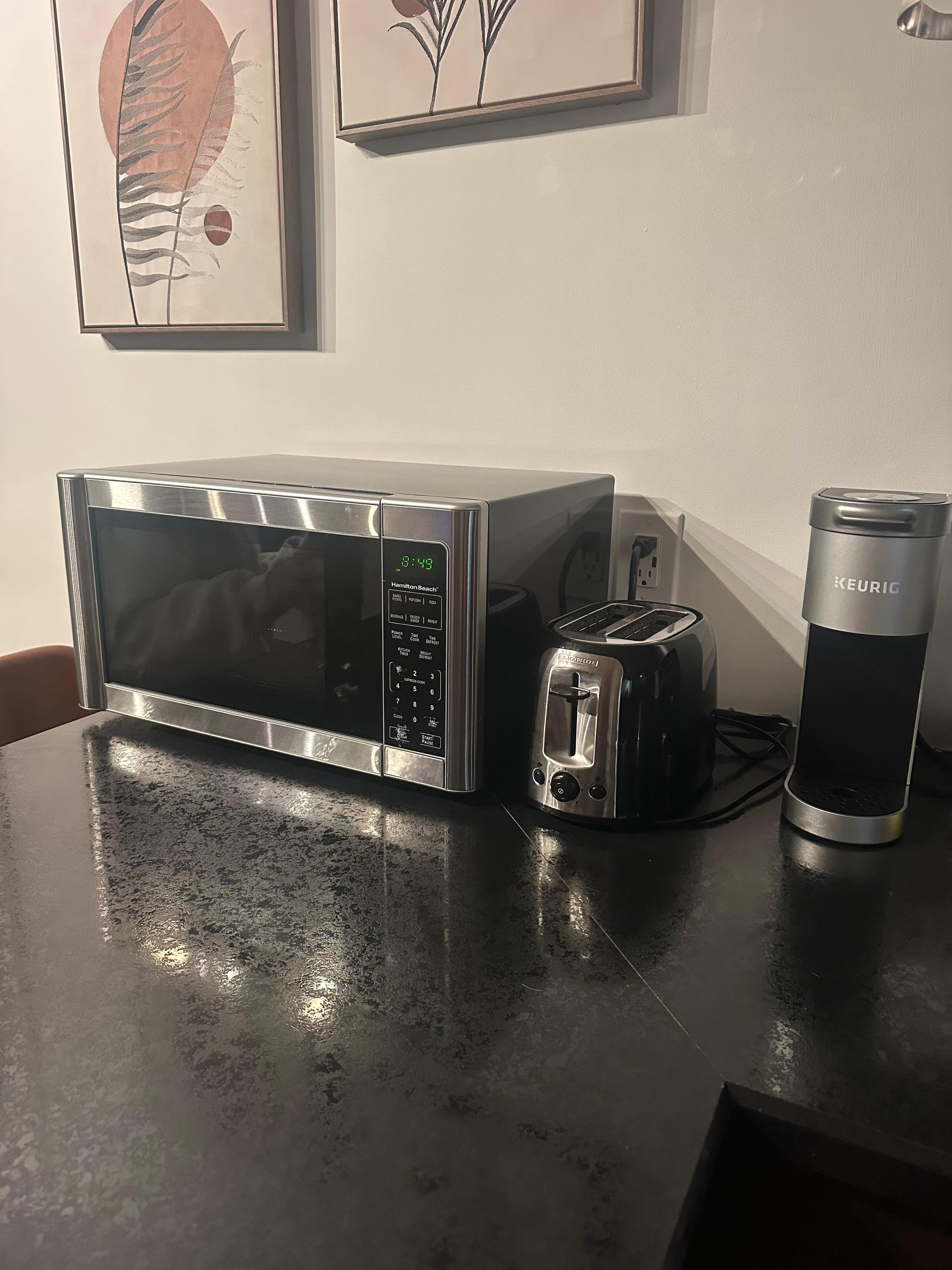 Overall, this experience was extremely disappointing and demonstrated a clear lack of transparency, honesty, and professionalism.
I will not rent from this host again.
