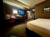 king room view from exterior wall to door