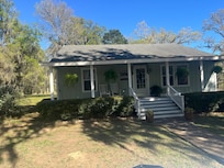 Front view of the house.