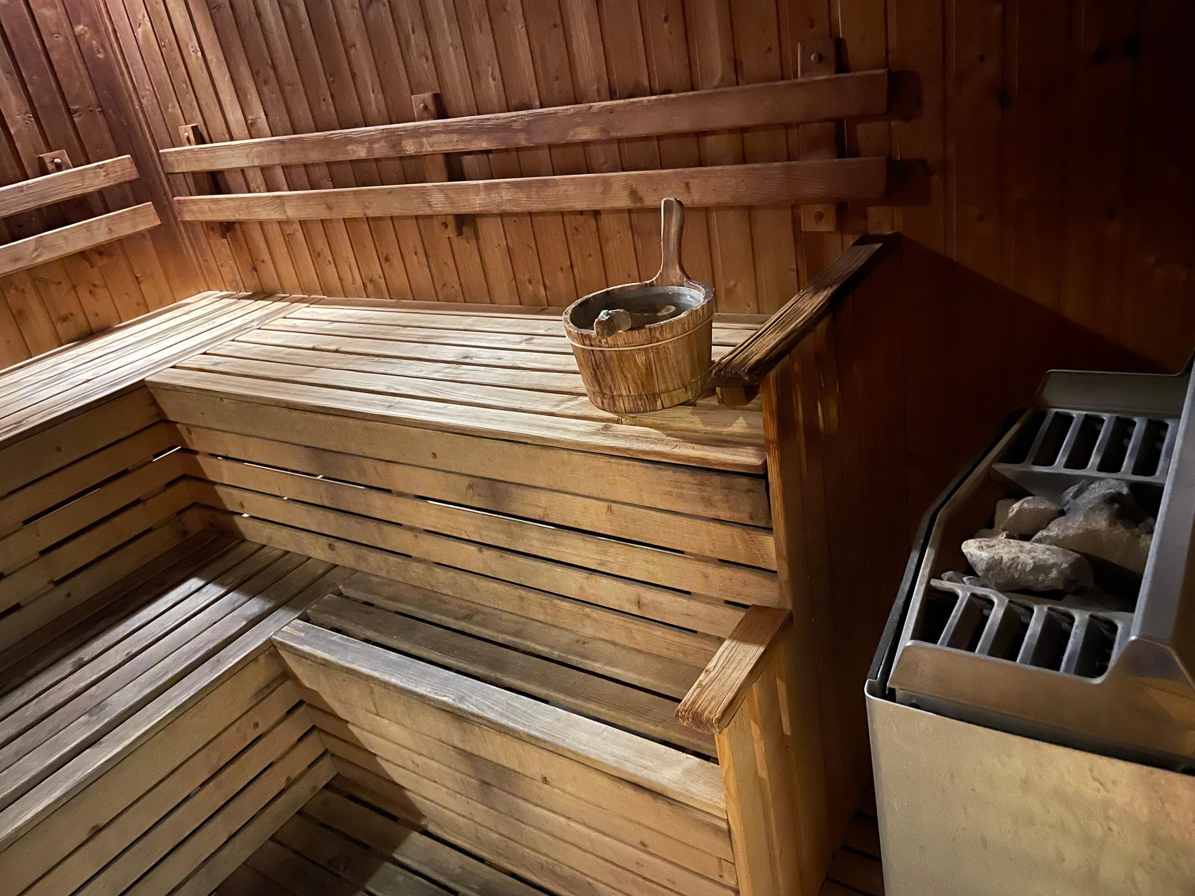 ロウリュウ式のサウナは気持ちがいいです