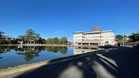 猿沢池の対岸からのホテル全景