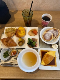 朝食