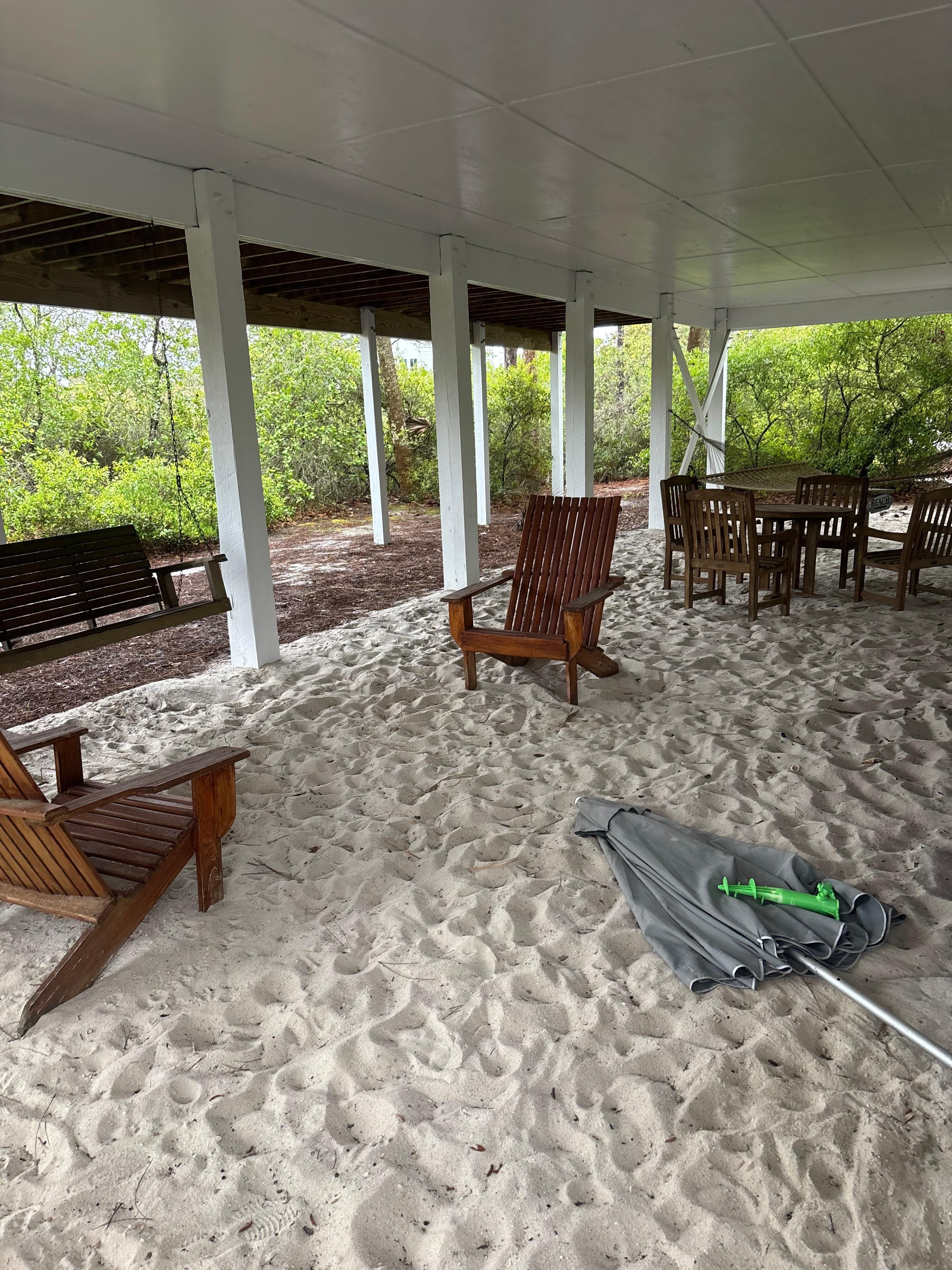The underneath area had a nice hang out for our girls. They really enjoyed playing games here. 