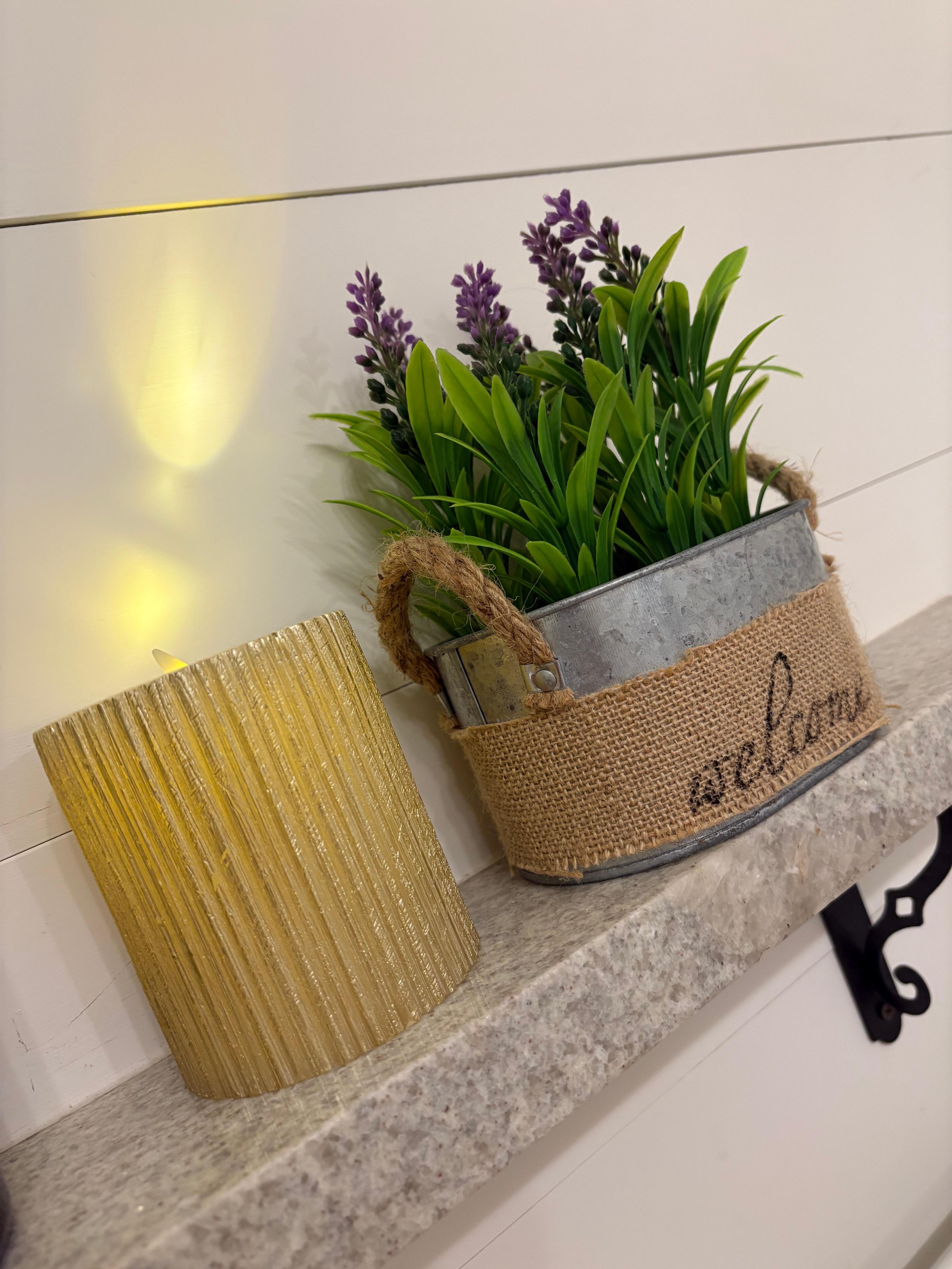 A relaxing soak in the clawfoot tub! Awesome vacation!