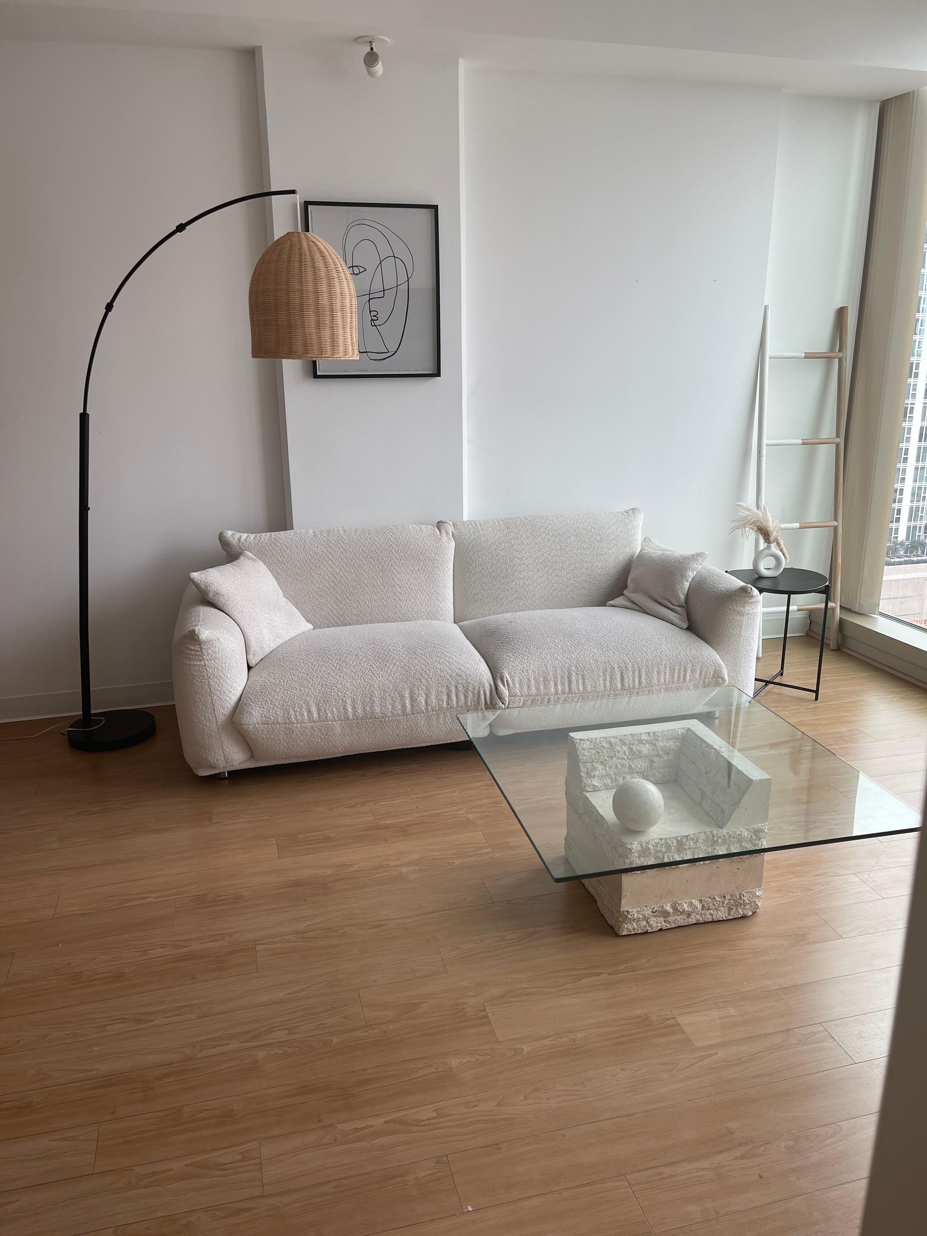 Minima decor not same place 