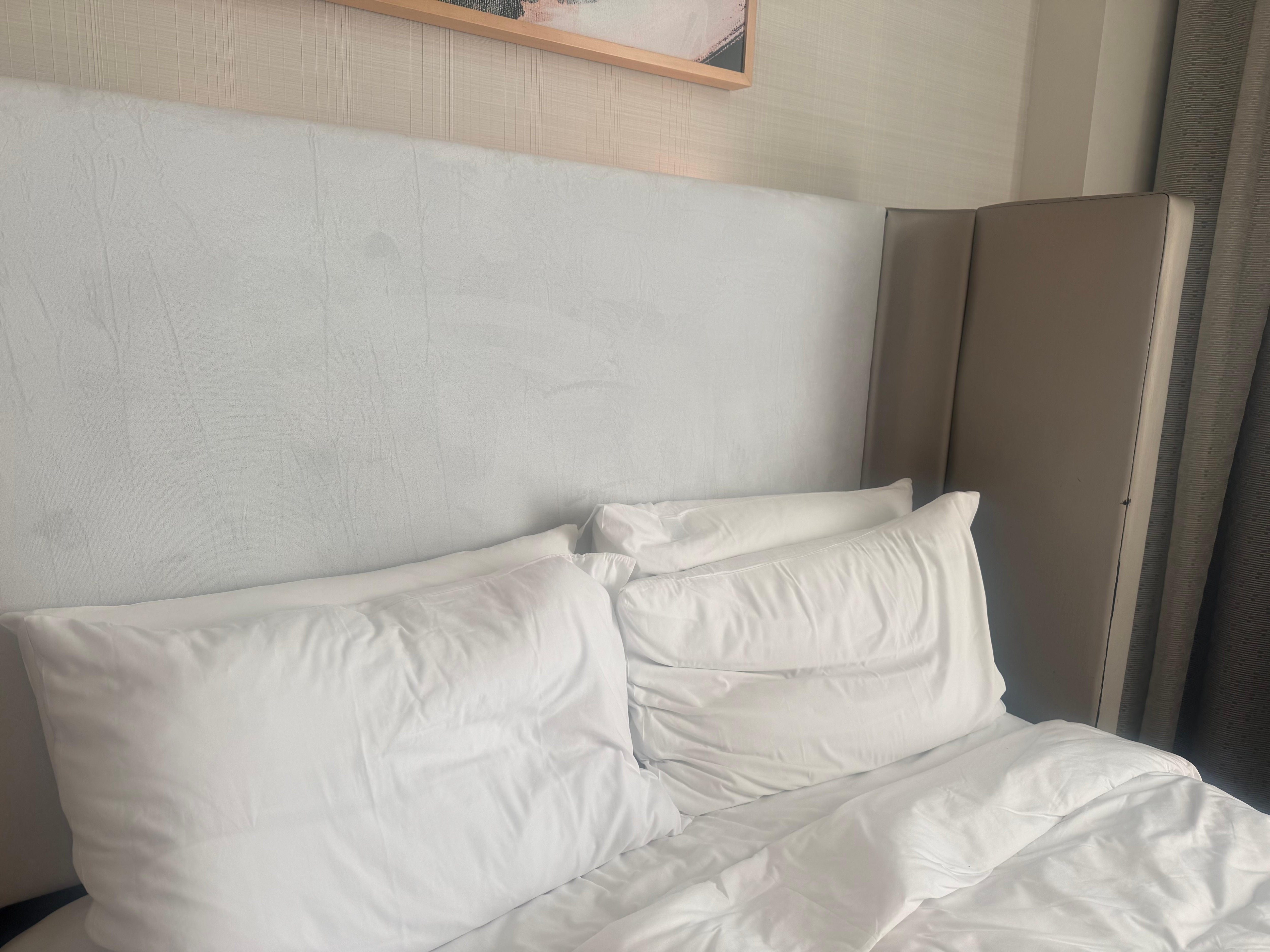 Bed headboard