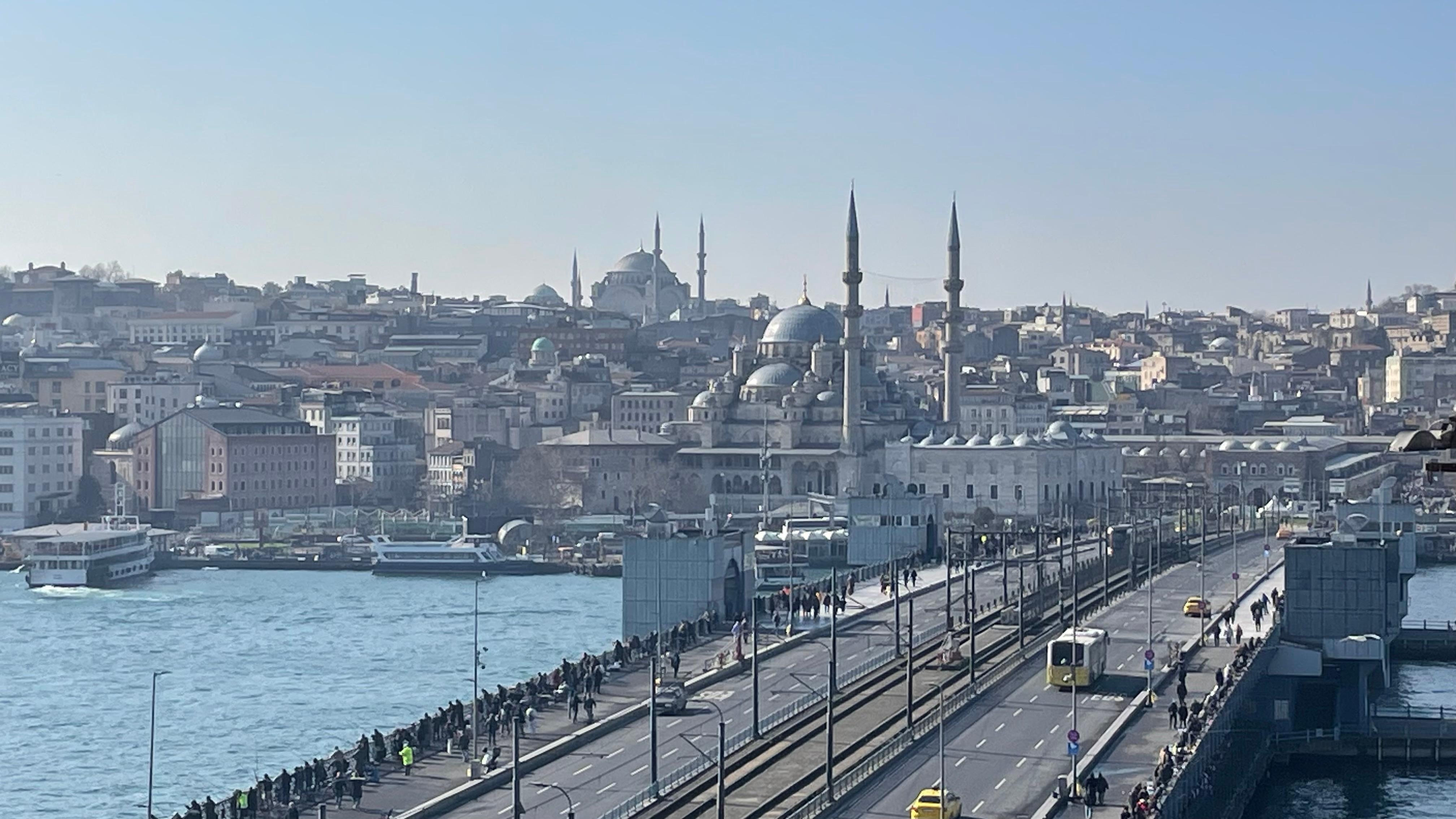 Views from the rooftop breakfast restaurant and balcony 