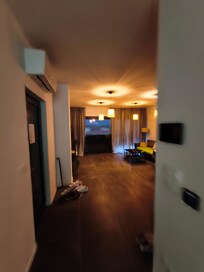 Flur ins Wohn/Esszimmer/Küche