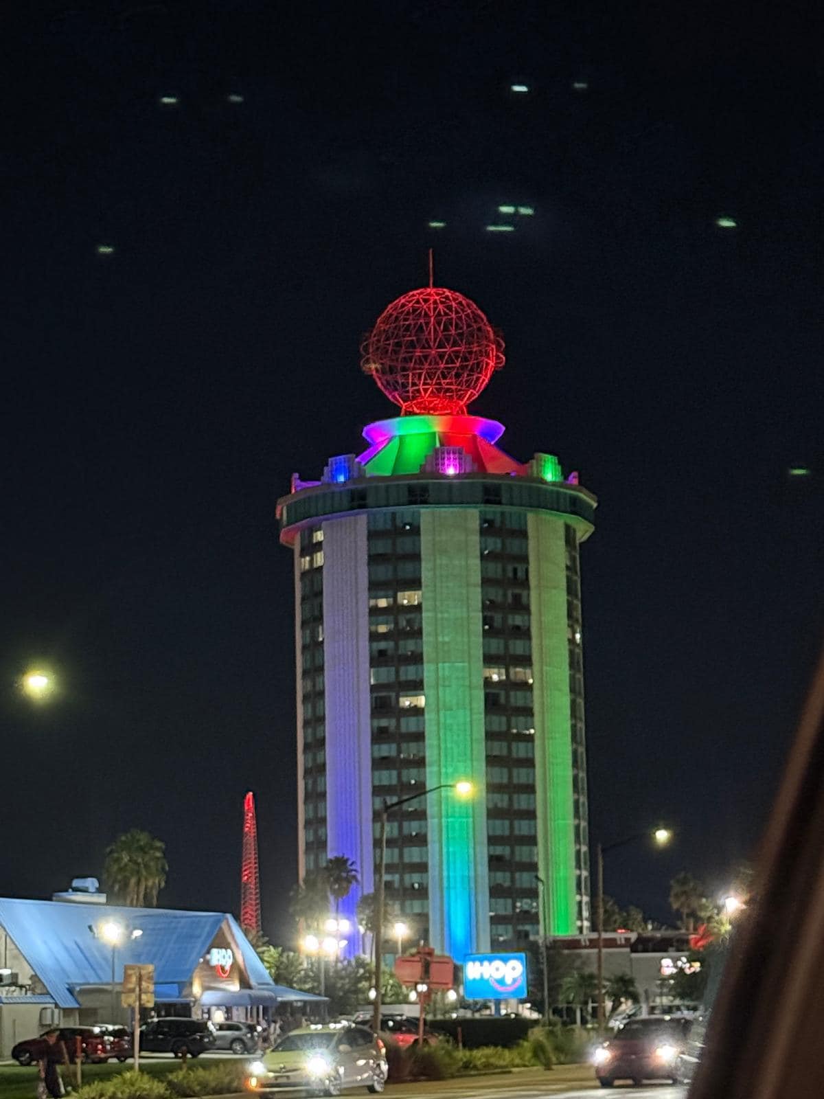 Four Points by Sheraton in the night, International Dr.