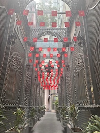 Entrance before lobby