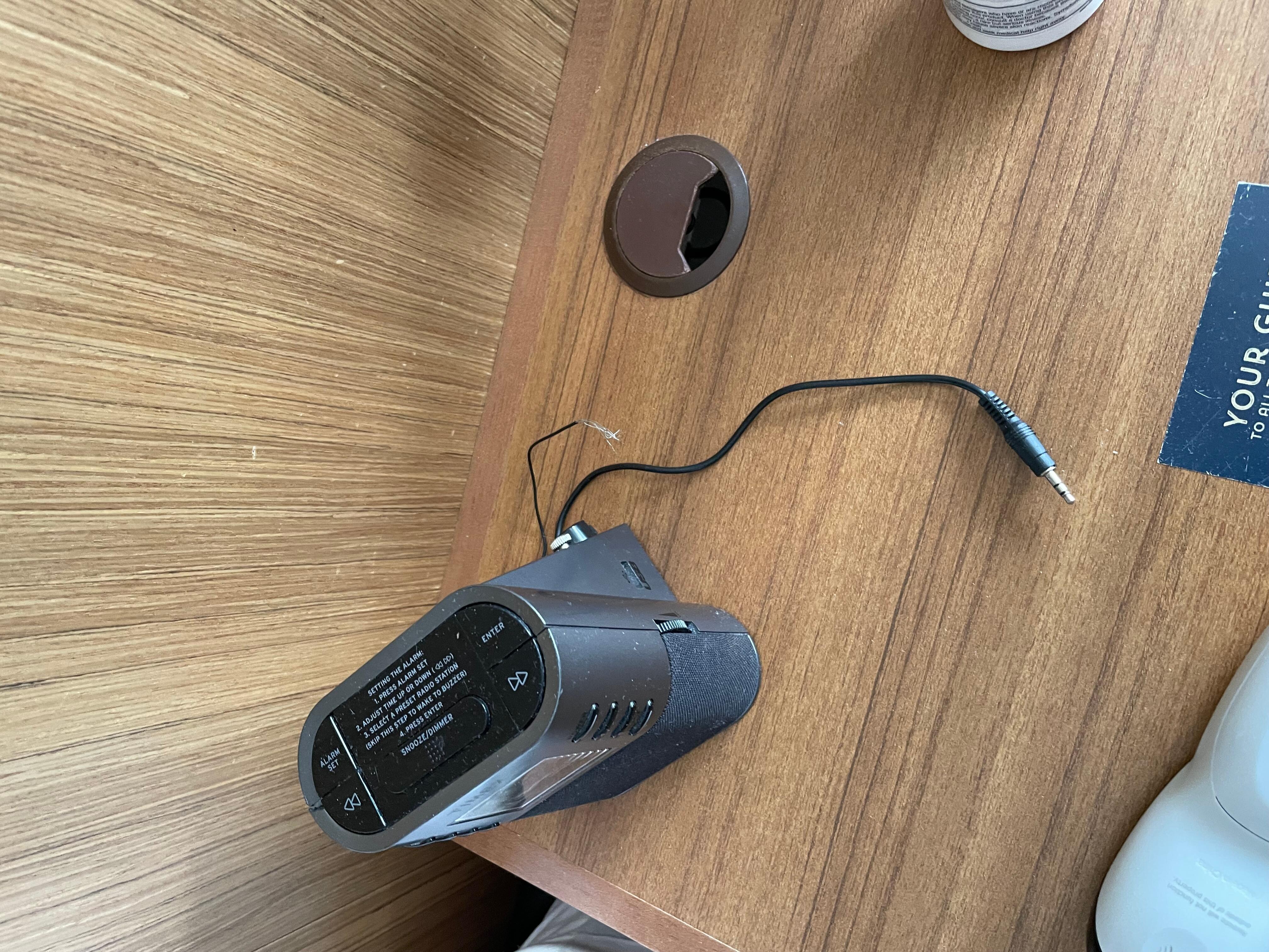 Alarm clock with the only USB port but alarm clock didn’t work.
