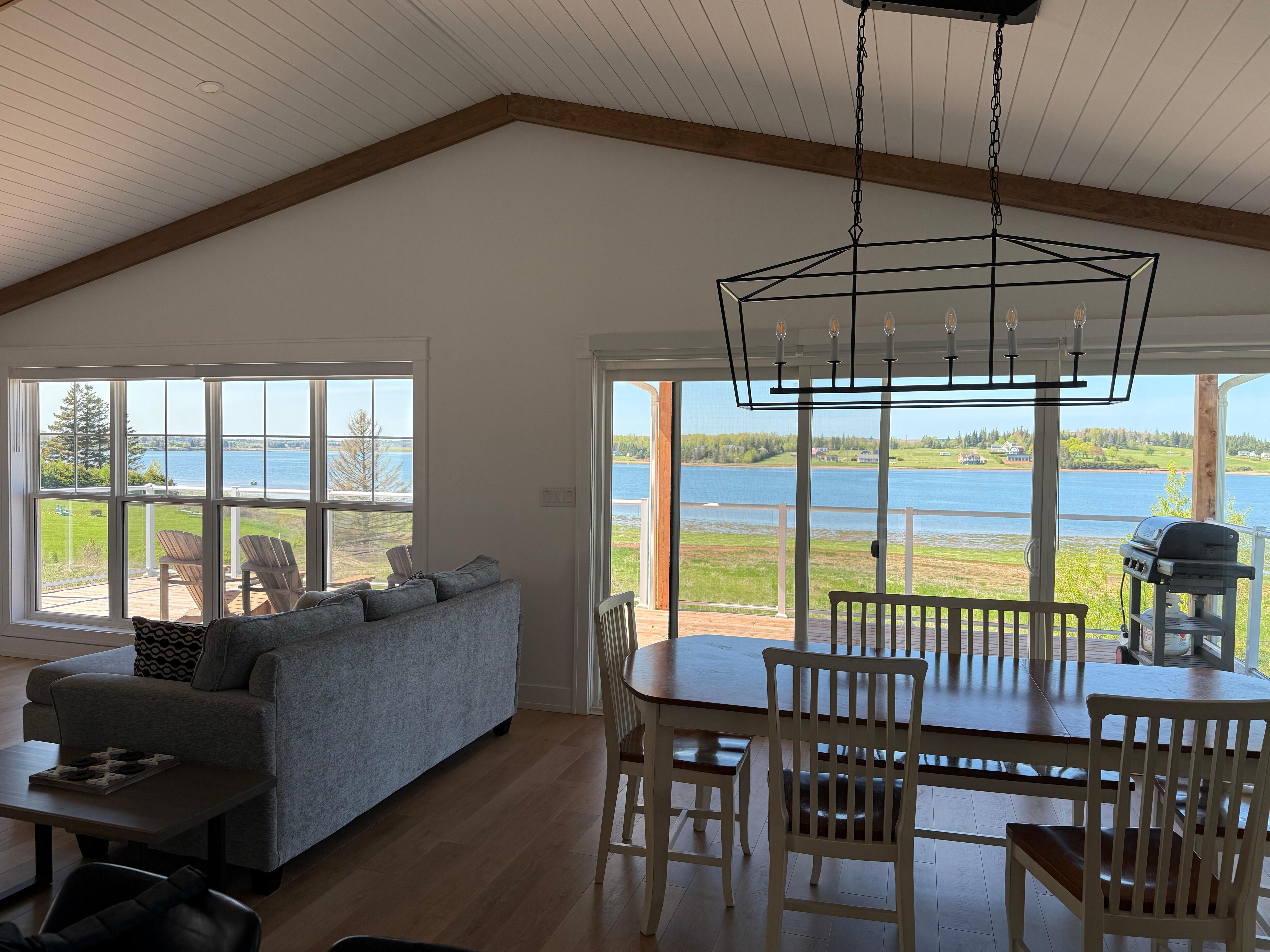 Views galore from the living, dining and kitchen areas!