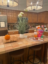 Cozy, well appointed kitchen