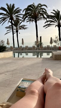 Bassenget på hotellet