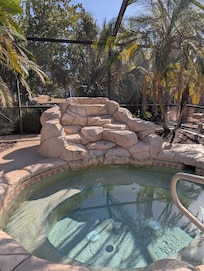 Broken fountain feature