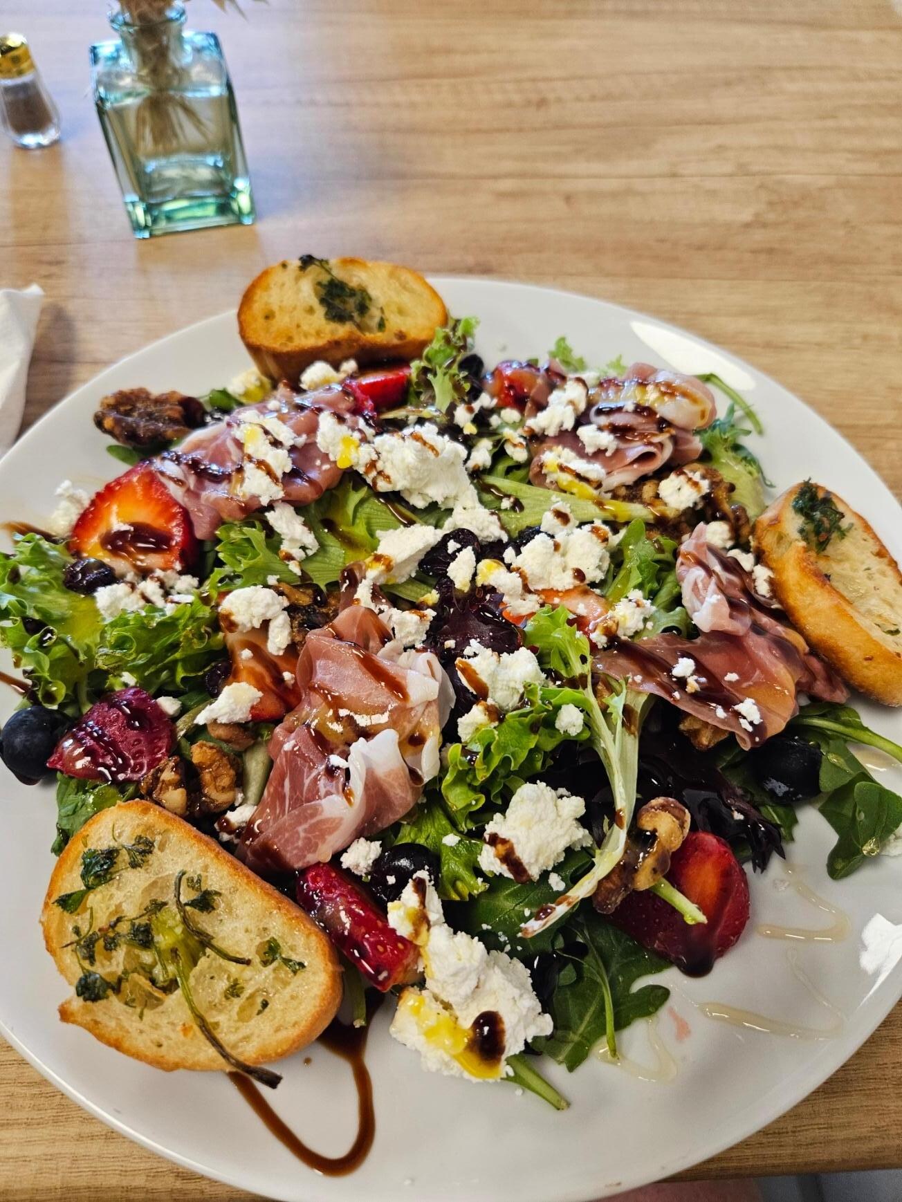 Great salad at Mila and Mocha's, Venice