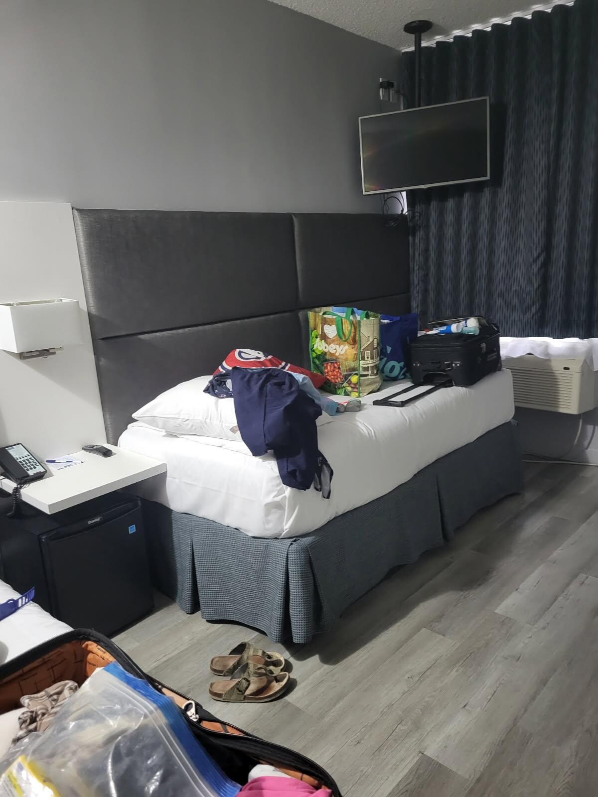 Twin bed 1
