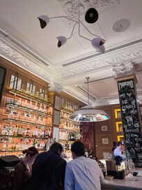Bar -