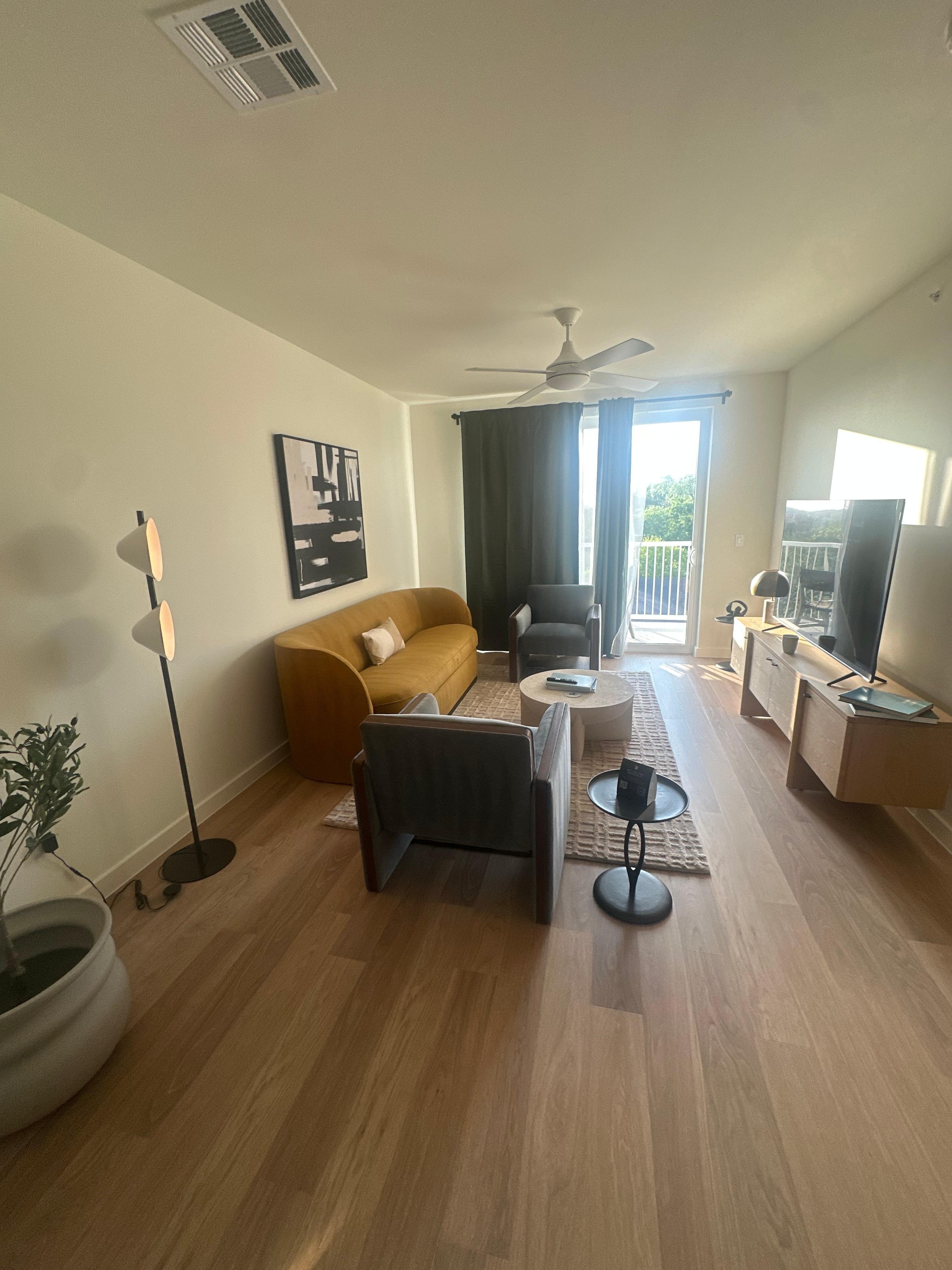 Living room with balcony 