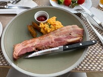 ベーコンの朝食