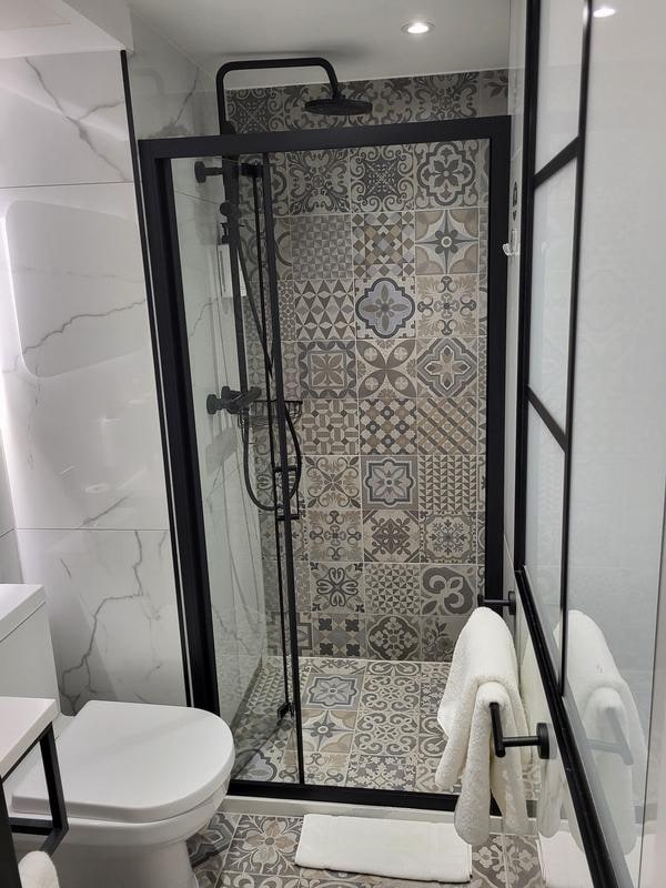 Lovely walk-in shower