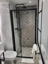 Lovely walk-in shower