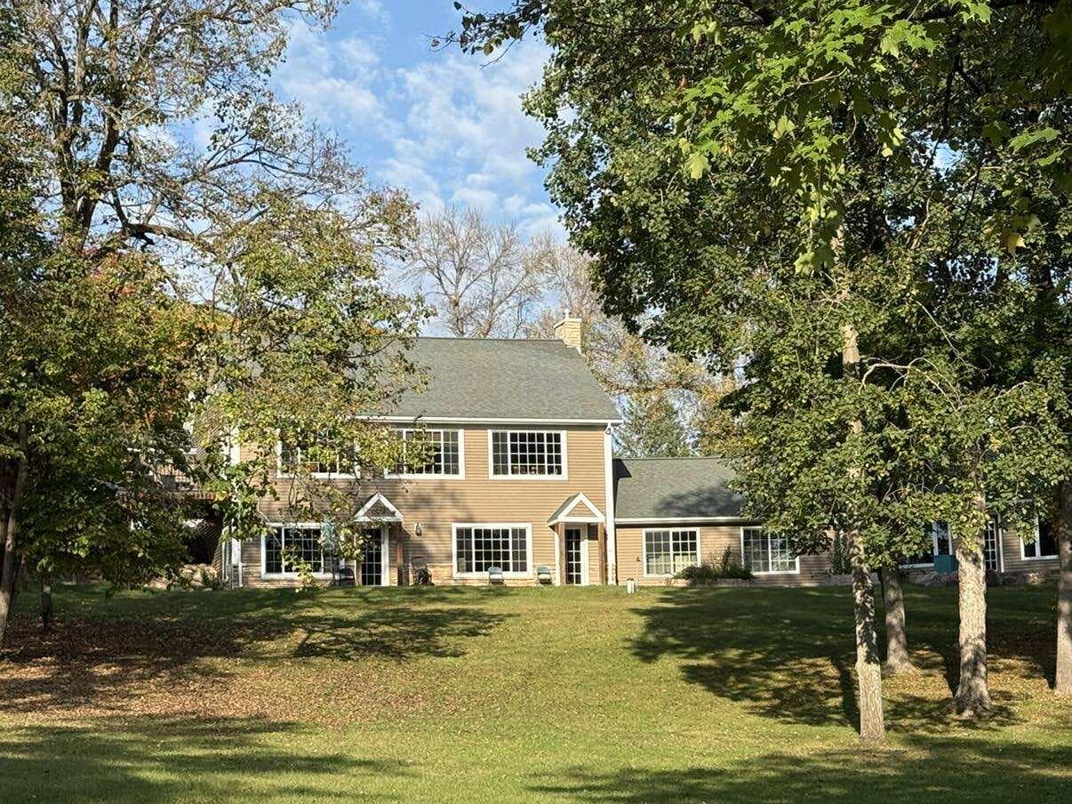 Easy walk to the shore