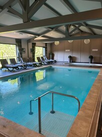 Piscine intérieure