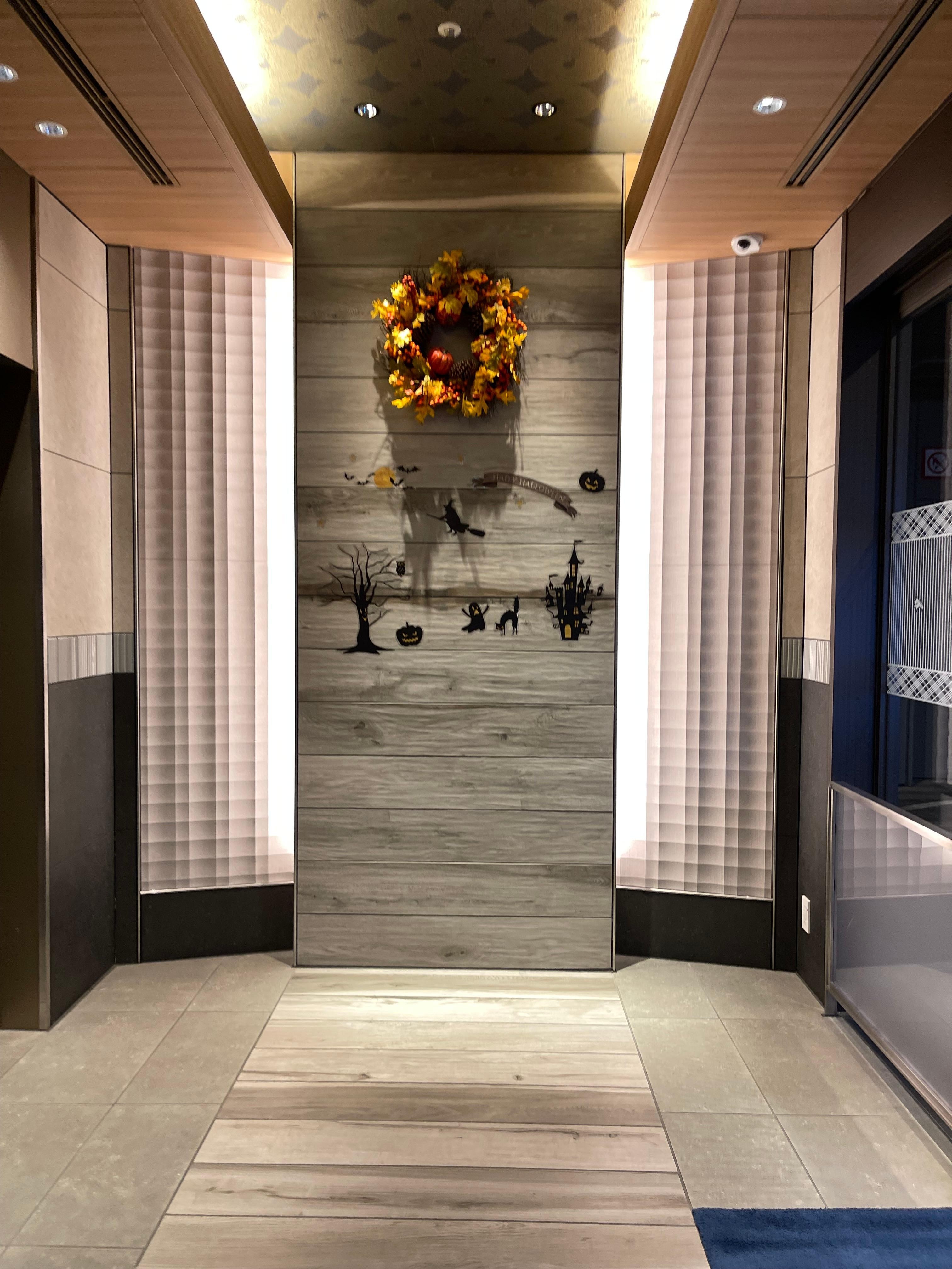 Easy to get from outside 