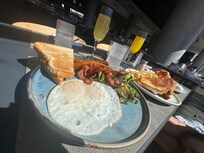 Breakfast at the Roses