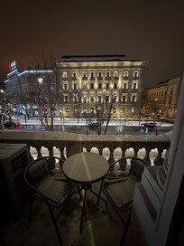 Balkonlu oda manzarası