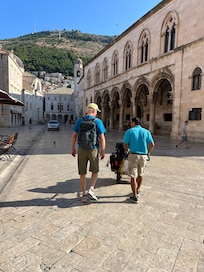 Luggage porter required for us to get from taxi to apartment