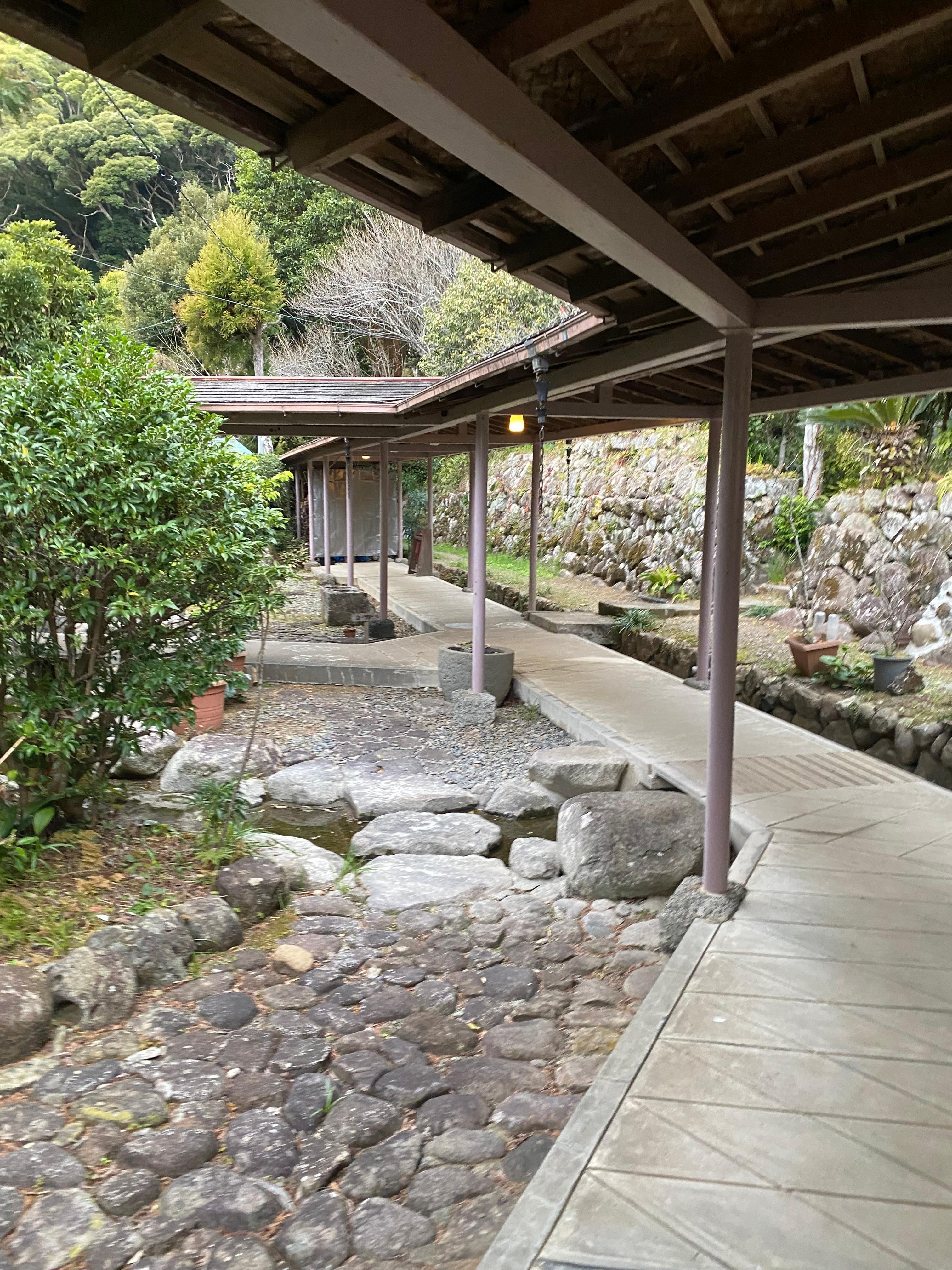 Pathway to the rooms